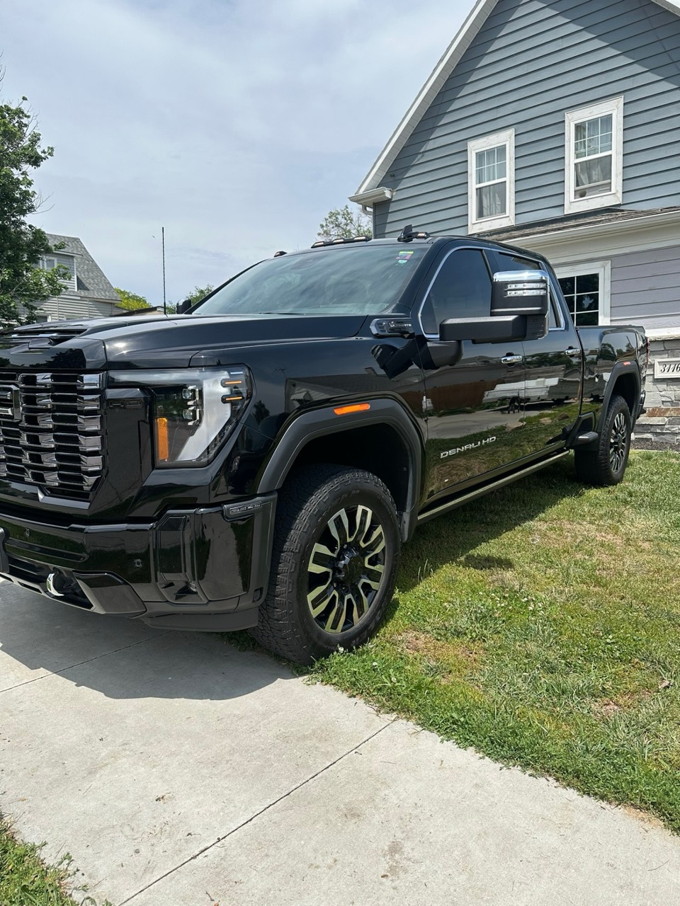 Detailed GMC Denali